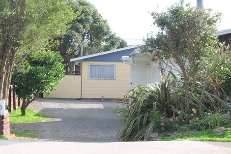 Photo of property in 2/100 Main Road, Waikanae, 5036