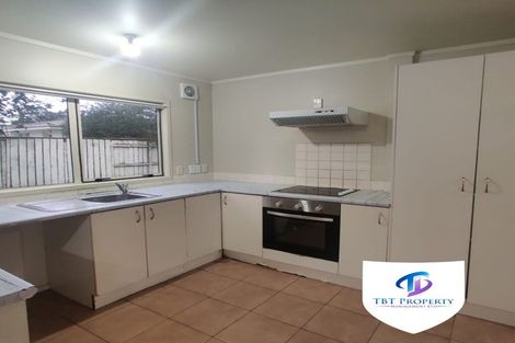 Photo of property in 3/240 Pakuranga Road, Pakuranga Heights, Auckland, 2010