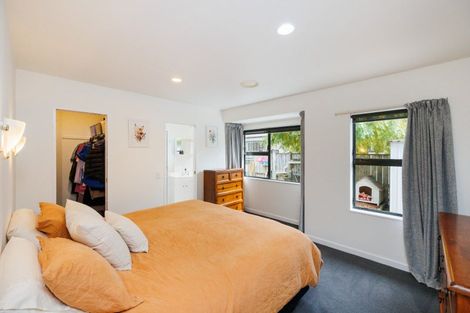 Photo of property in 127 Summerhill Drive, Fitzherbert, Palmerston North, 4410