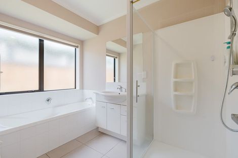 Photo of property in 25 The Dales, Dinsdale, Hamilton, 3204