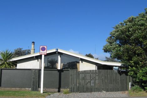Photo of property in 1/38 Percival Road, Paraparaumu Beach, Paraparaumu, 5032