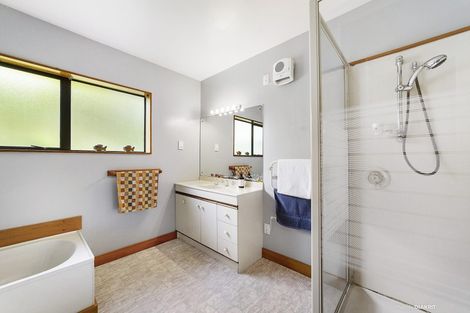 Photo of property in 14 Longmont Terrace, Churton Park, Wellington, 6037