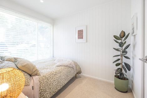 Photo of property in 2/19 Burnham Street, Seatoun, Wellington, 6022