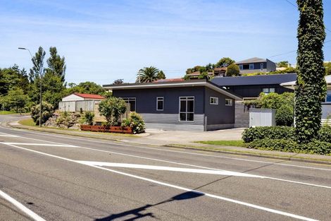 Photo of property in 2/2 Hori Street, Vogeltown, New Plymouth, 4310