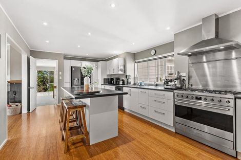 Photo of property in 31c Koraha Road, Kumeu, 0892