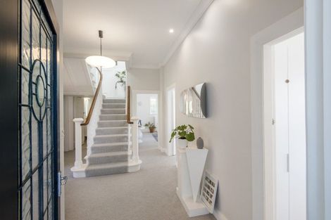 Photo of property in 18 Hamana Street, Narrow Neck, Auckland, 0622