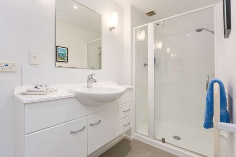 Photo of property in 26 Arran Road, Browns Bay, Auckland, 0630