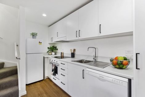 Photo of property in Pirie Street Townhouses, 35u8 Pirie Street, Mount Victoria, Wellington, 6011