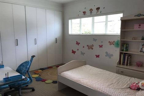 Photo of property in 11 Lismore Way, Oteha, Auckland, 0632