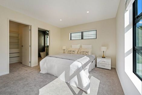 Photo of property in 10a Egret Court, Unsworth Heights, 0632