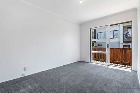 Photo of property in 2/26a Penning Road, Castor Bay, Auckland, 0620