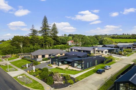 Photo of property in 296 Kitchener Road, Pukekohe, 2120