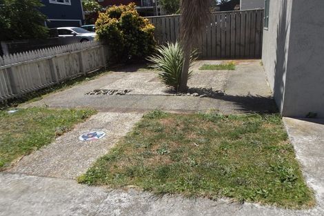 Photo of property in 2 Park Avenue, Titahi Bay, Porirua, 5022