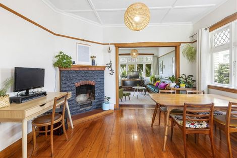 Photo of property in 16 Akatea Street, Berhampore, Wellington, 6023