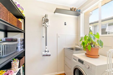 Photo of property in 12 Borich Road, Sunnyvale, Auckland, 0612