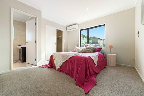 Photo of property in 19a Kelwyn Road, Kelston, Auckland, 0602