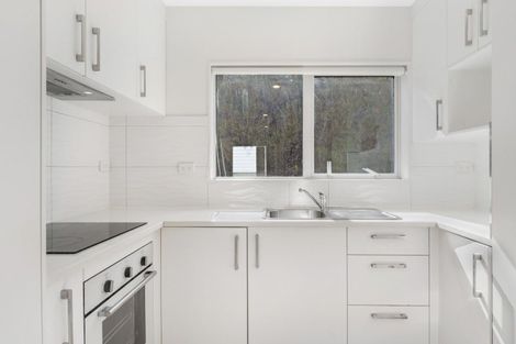 Photo of property in 41 Gosford Drive, Botany Downs, Auckland, 2010