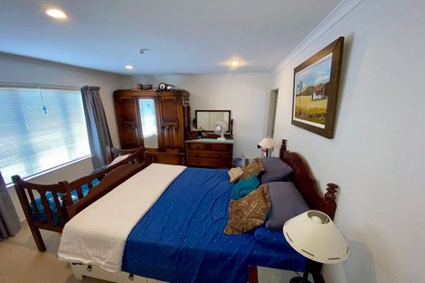 Photo of property in 3 Jomard Terrace, Northcross, Auckland, 0632