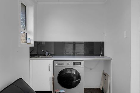 Photo of property in 1/45 Ross Crescent, Fairfield, Hamilton, 3214