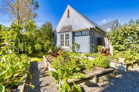 Photo of property in Arataki Way, 8 Arataki Road, Havelock North, 4130