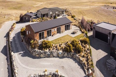 Photo of property in 6 Erebus Place, Lake Tekapo, 7999