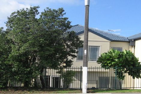 Photo of property in 147a Hobsonville Road, West Harbour, Auckland, 0618