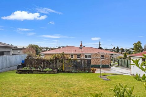 Photo of property in 80 Sutherland Road, Brookfield, Tauranga, 3110