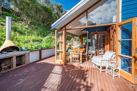 Photo of property in 5 Flaxmere Street, Waikanae Beach, Waikanae, 5036