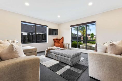 Photo of property in 123 Saint James Drive, Huntington, Hamilton, 3210