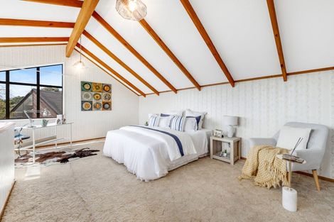 Photo of property in 2/10 Dayspring Way, Pakuranga, Auckland, 2010