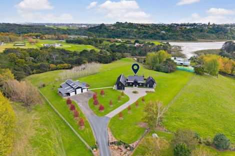 Photo of property in 202 Broomfields Road, Whitford, 2571