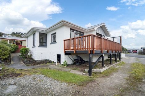 Photo of property in 12 Walker Street, Bluff, 9814