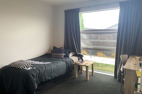 Photo of property in 16b Crown Close, Prebbleton, 7604