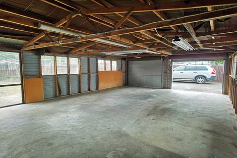 Photo of property in 5 Burundi Avenue, Clendon Park, Auckland, 2103