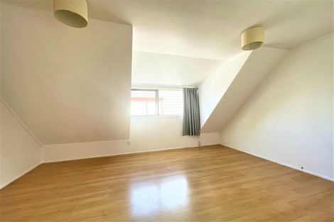 Photo of property in 2/17 Morrow Avenue, Bucklands Beach, Auckland, 2012