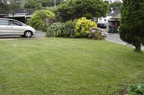 Photo of property in 6 Ballina Drive, Churton Park, Wellington, 6037
