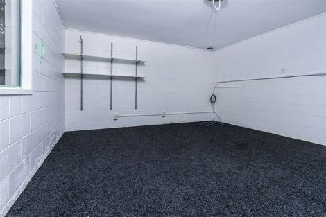 Photo of property in 5/11 Hall Road, Glenfield, Auckland, 0629