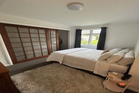 Photo of property in 14 Trelissick Crescent, Ngaio, Wellington, 6035