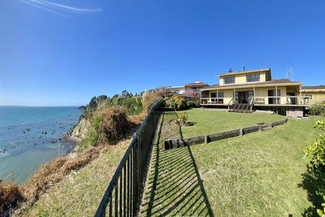 Photo of property in 84 Town Point Road, Maketu, 3189