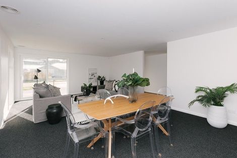 Photo of property in 42 Freedom Drive, Kelvin Grove, Palmerston North, 4414
