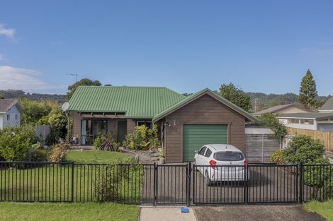 Photo of property in 1 Nicholas Avenue, Whitianga, 3510