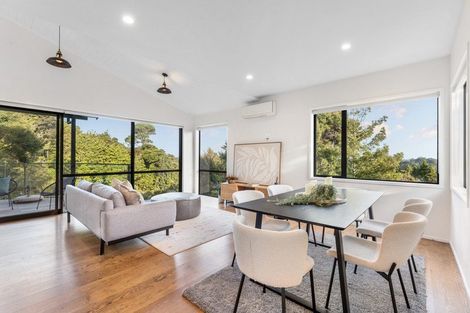 Photo of property in 339 Ridge Road, Paremoremo, Albany, 0793