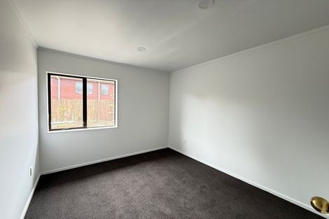 Photo of property in 155 Botany Road, Botany Downs, Auckland, 2010