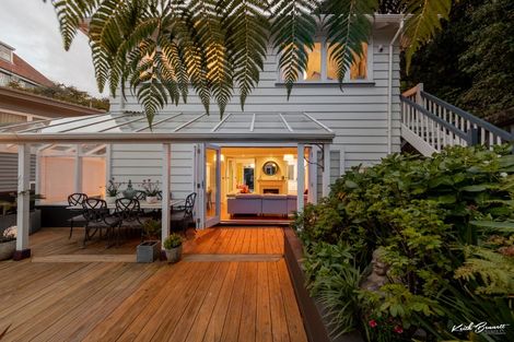 Photo of property in 15 Easdale Street, Kelburn, Wellington, 6012