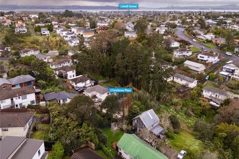 Photo of property in 3 Fernhaven Place, Massey, Auckland, 0614