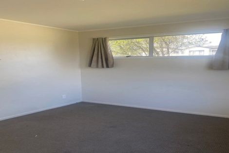 Photo of property in 2 Adel Place, Weymouth, Auckland, 2103