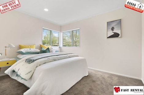 Photo of property in 1/12 Wernham Place, Northcote, Auckland, 0626