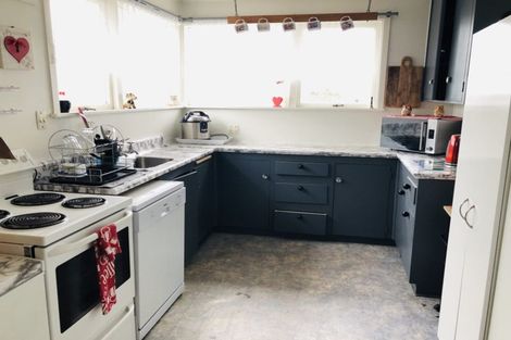 Photo of property in 86 Harrington Road, Henderson, Auckland, 0610