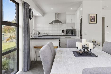 Photo of property in 22 Victoria Street, Richmond Heights, Taupo, 3330