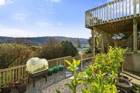 Photo of property in 22a Bartlett Grove, Tawa, Wellington, 5028